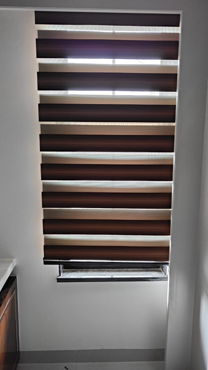 Venetian blinds