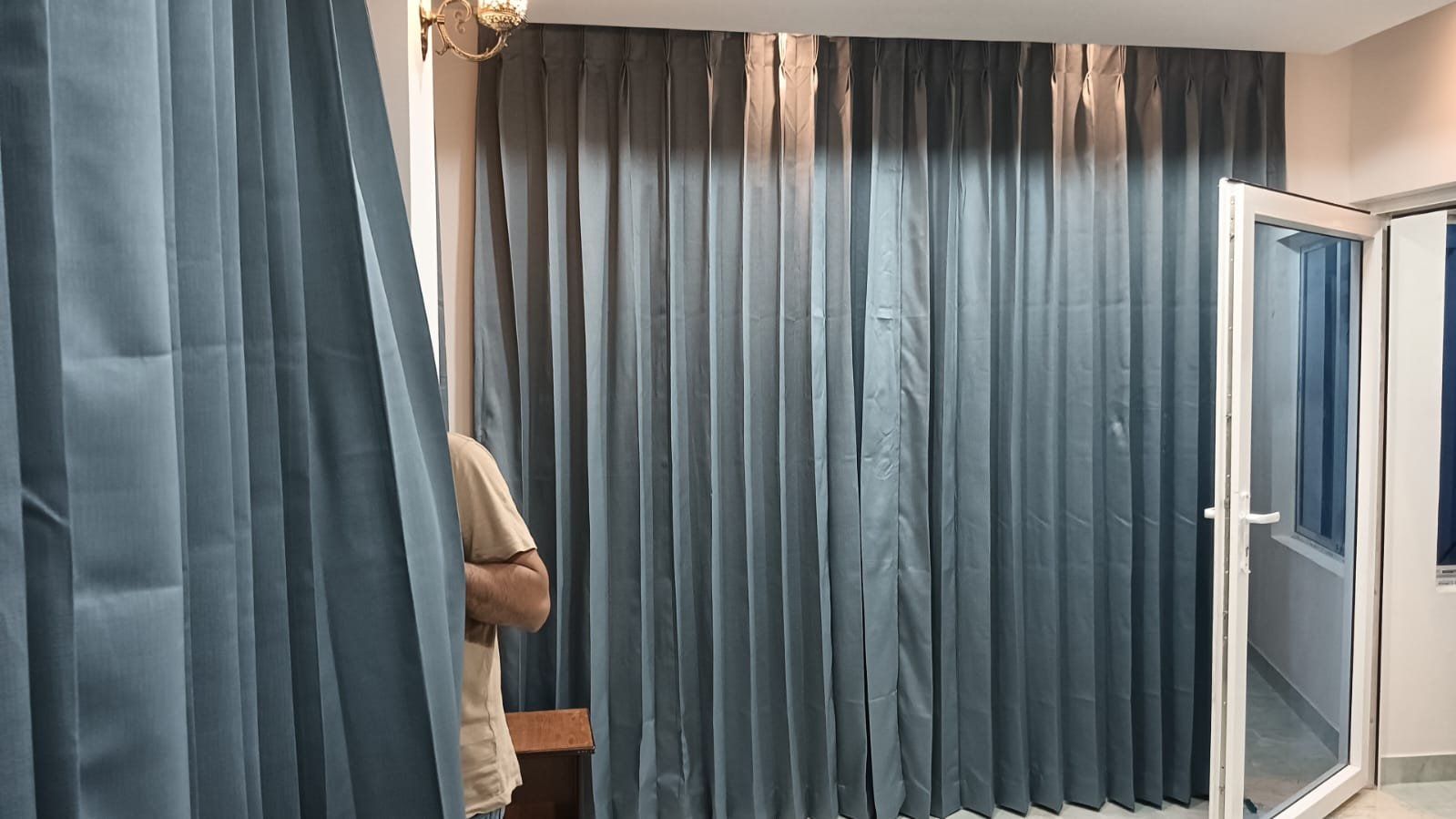 Window blinds installation